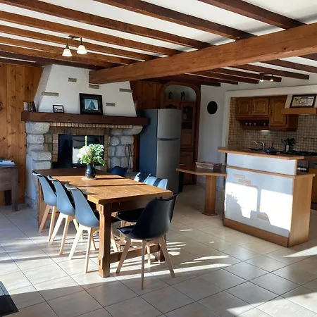 Charme Ancien Revisite : Spacieux Avec Grand Jardin, Equipements Complets, Pres De Guerande. - Fr-1-306-1064 *